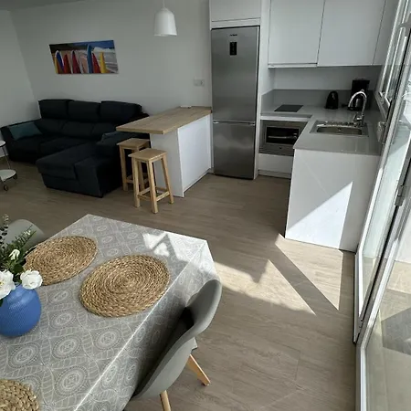 Enexo Beach House * San Bartolome de Tirajana (Gran Canaria)